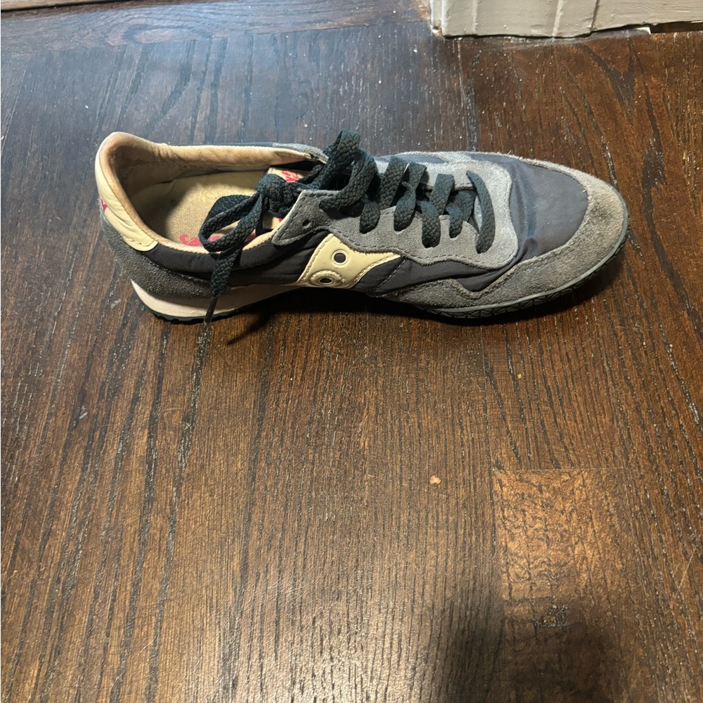 Saucony Gray and Cream Athletic Shoe